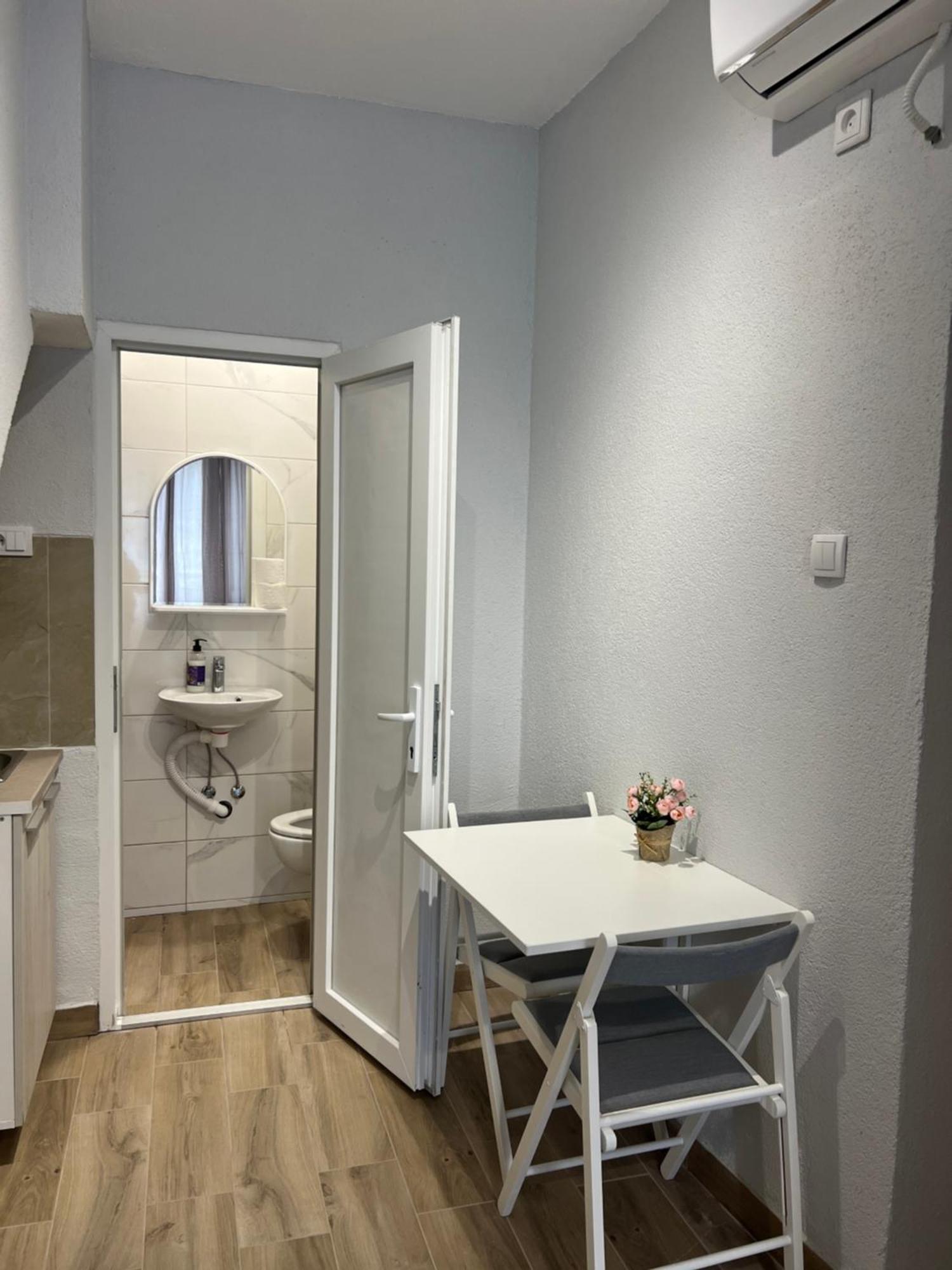Apartments Astoria Hn Herceg Novi Kültér fotó