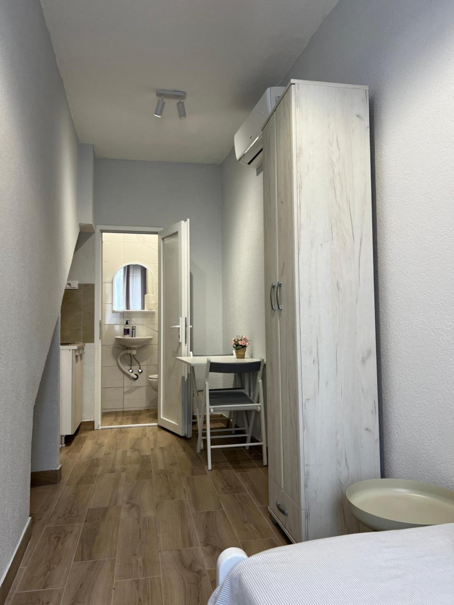 Apartments Astoria Hn Herceg Novi Kültér fotó